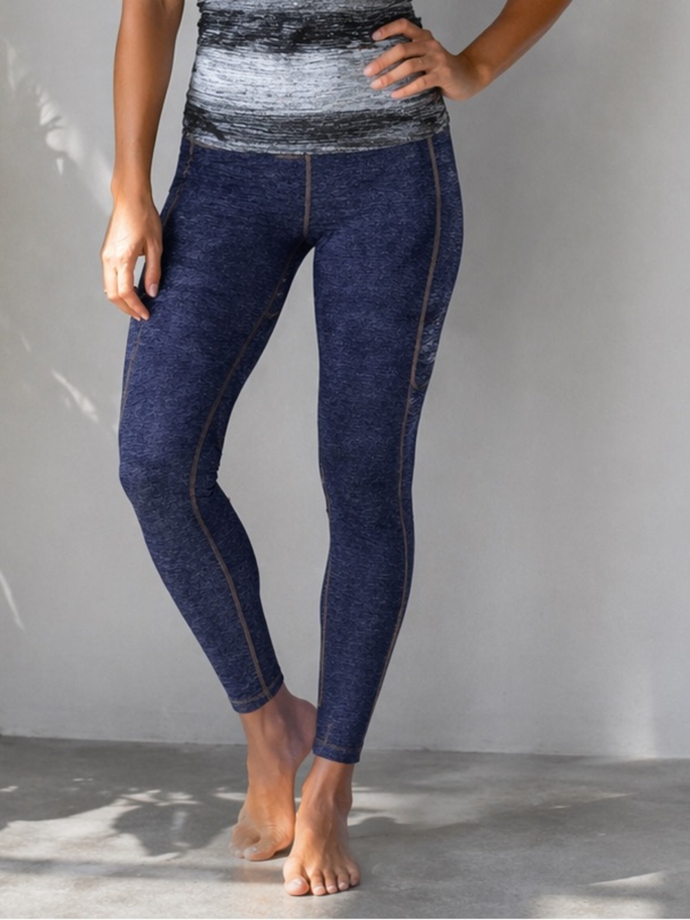 🖤Athleta Blue Heathered Leggings Size S